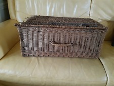 ancienne malle en osier années 50