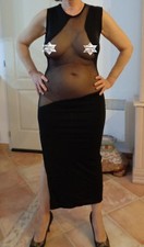 robe longue trés sexy et osée couleur noir taille 38-40 