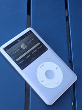 Apple iPod Classic Argent 80GB Mp3 Player A1238 Vendu Sans Câble De Recharge !!!