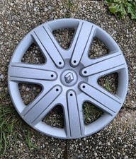 Un Enjoliveur Renault Clio Megane En 15 Pouces