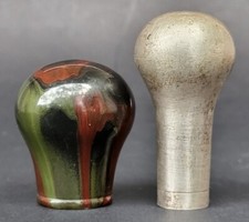 JOLI LOT 2 anciens EMBOUTS POMMEAUX DE CANNE OMBRELLE métal émaillé ? et argenté