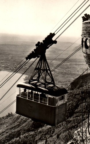 Arrivée téléphérique du - du,