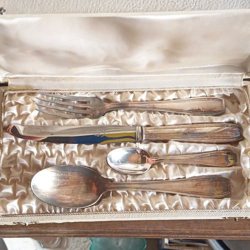 Coffret couverts métal