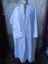 Aube Prêtre Vêtement