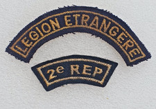 deux insignes tissu Légion