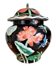 Pot couvert en faïence de