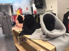 COP COPINE HIVER 2017-2018 : cache-épaule modèle COU - étiquetée, prix 69€ rose