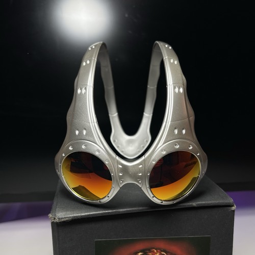 Oakley over the - oakley, top