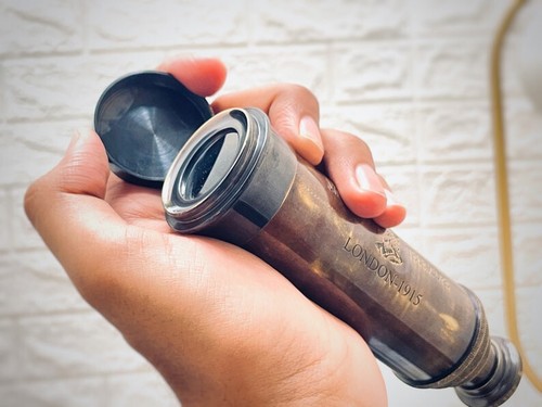 Beau télescope nautique