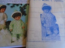 T 5 PATRON POUPEE "JEAN-MICHEL" MODES ET TRAVAUX"" ENSEMBLE TISSU MATELASSE 1975