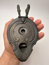 Ancien briquet de table à Méta alcool néo-Egyptien lampe à huile début de siècle