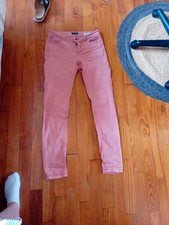 Un pantalon rose