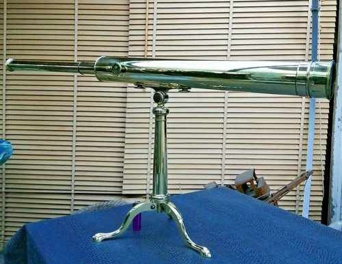 Ancienne lunette astronomique - ancienne,