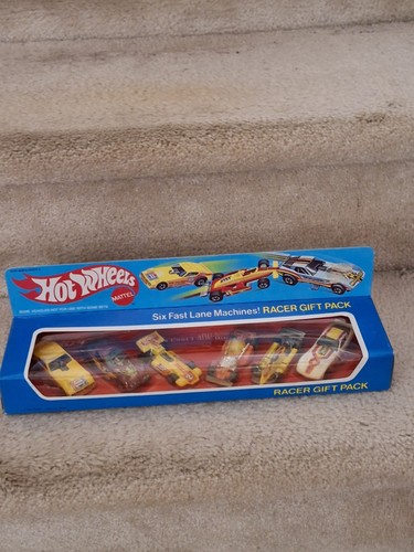 Hot wheels racer - hot,