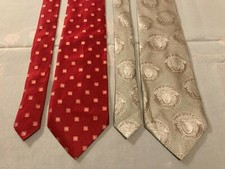 2 BELLES CRAVATES VERSACE