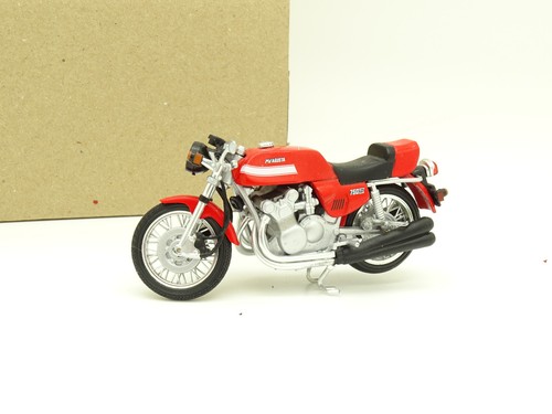 Altaya moto mv - 1/24,