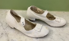 ANCIENNE PAIRE DE CHAUSSURES