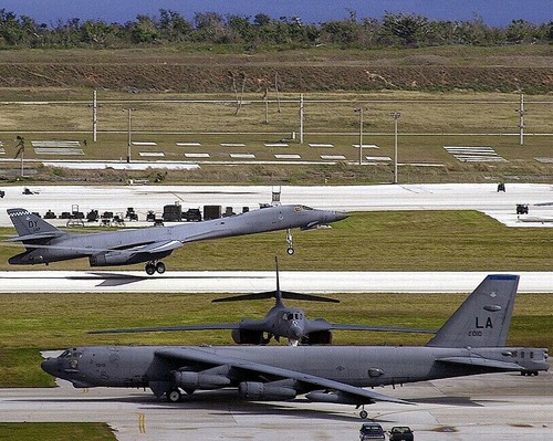 Avion rockwell lancer - b-1,