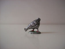 QUIRALU - Thème la Ferme - Poule noire qui picore