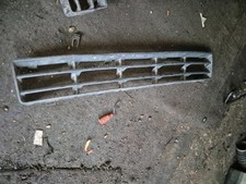 grille de parechoc 1J0 853 677D