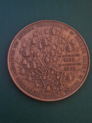 Medaille fnaca anciens - medaille,