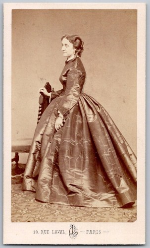 Cdv 1865 élégante robe - Élégante, de