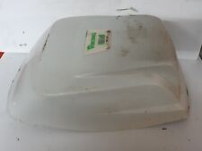 capot moteur de tondeuse