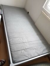 Lit complet avec sommier à lattes et matelas                                     