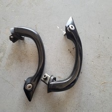 paire de poignee arriere