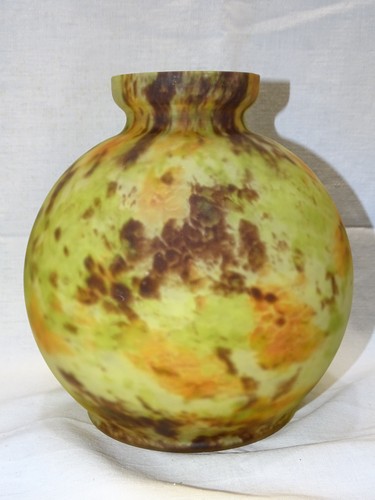 Joli vase boule verre - -,