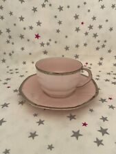 Tasse et soucoupe vintage en