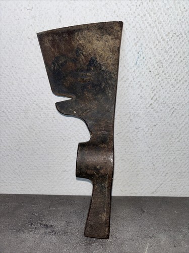 Ancienne hache lachenal ugine - ancienne,