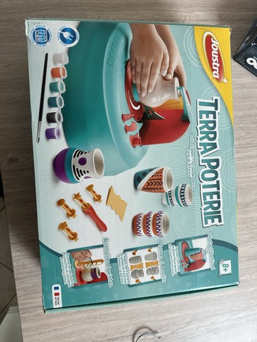 Joustra terra poterie - joustra, tour