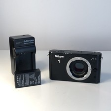 Nikon 1 J1 Mirrorless Compact