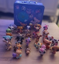 Lot Pet Shop (32)  + Boîte de