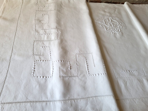 N22 ancien drap lin brodé - lin,