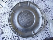 Ancien Plat rond En Etain d'art Poinçonné Signé - état magnifique -