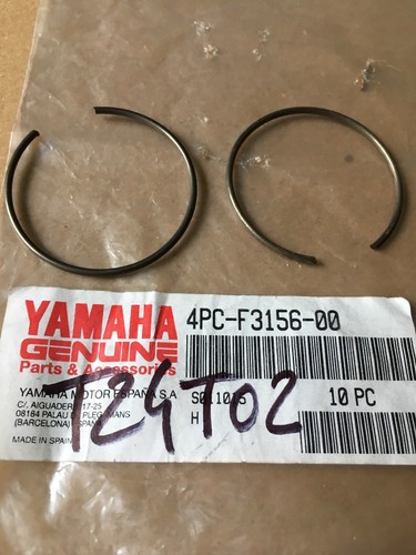Yamaha 4pc f3156 - 4pc-f3156-00, clips