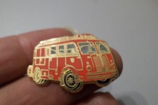 pin s broche badge SAPEUR