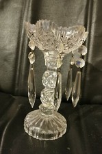 Bougeoir Ancien en Cristal avec Pampilles à identifier