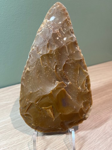 Archéologie biface silex - archéologie,