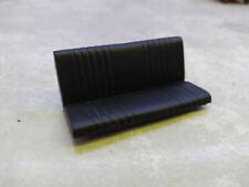 1/18  Banquette arrière