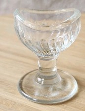 Ancien Rince Oeil en Verre sur Pied Transparent  Sciences Médicales Réf N°1