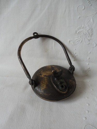 Ancienne lampe huile - ancienne, au
