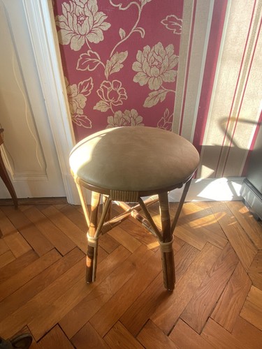 Magnifique tabouret rotin - en,
