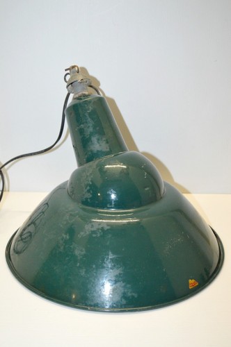 Belle lampe tole - -belle, emaillee