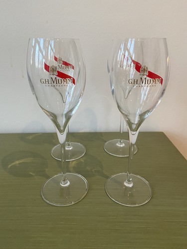 Mumm champagne glasses - gh,