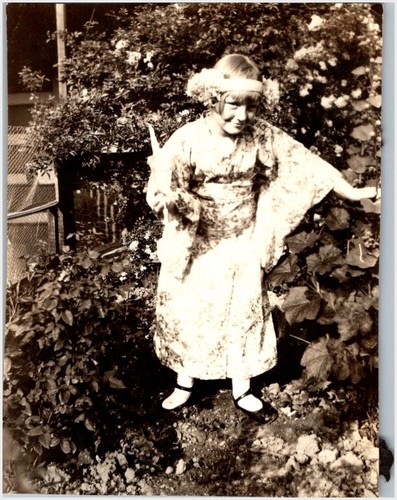 Young girl fancy dress - girl, kimono