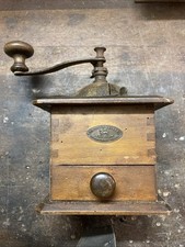 Ancien Moulin à café Peugeot  en Bois A Restaurer No Diennes Japy Goldenberg