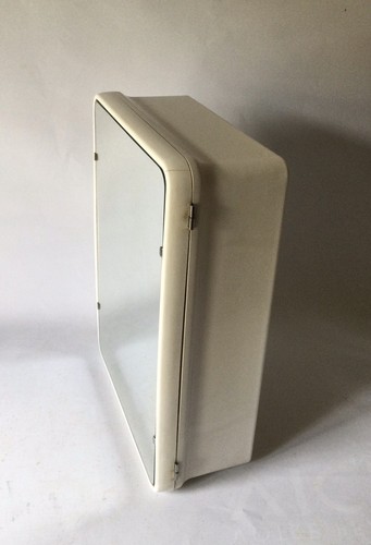 Armoire salle des bains - salle,